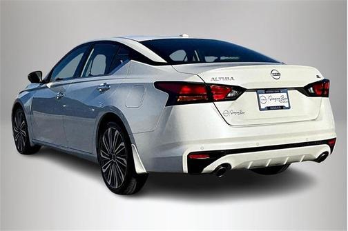 2024 Nissan Altima 2.5 SL