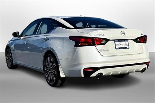 2024 Nissan Altima 2.5 SL