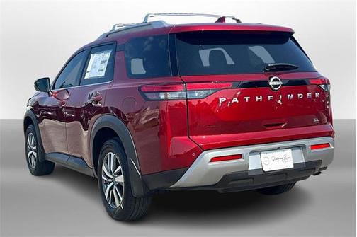 2025 Nissan Pathfinder SL FWD