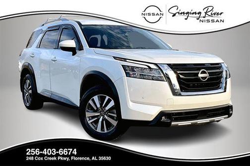 2023 Nissan Pathfinder SL 4WD