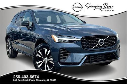 2024 Volvo XC60 Recharge Plug-In Hybrid T8 Core Dark Theme