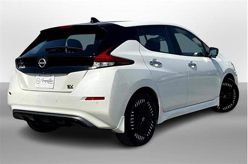 2024 Nissan Leaf SV PLUS