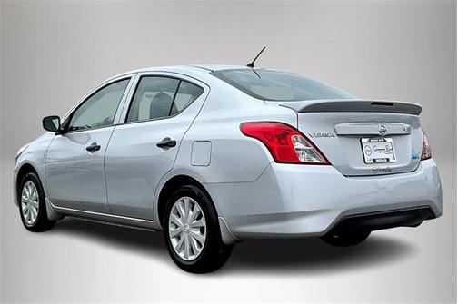 2016 Nissan Versa 1.6 S+