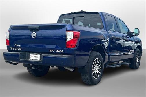2024 Nissan Titan SV