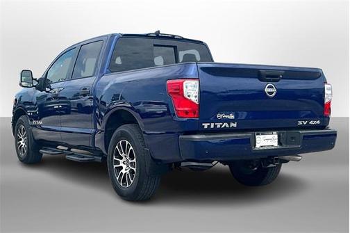 2024 Nissan Titan SV