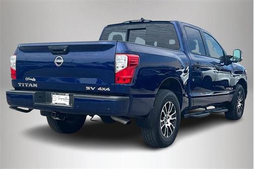 2024 Nissan Titan SV