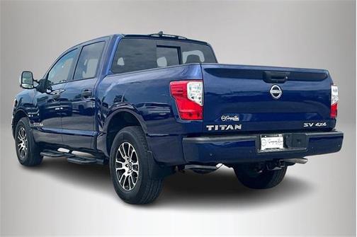 2024 Nissan Titan SV
