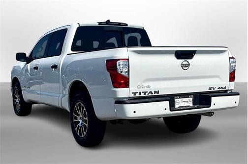 2024 Nissan Titan SV
