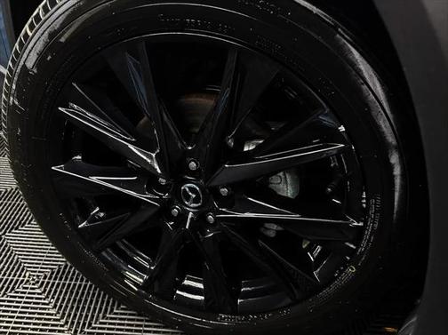 2024 Mazda CX-5 Carbon Edition