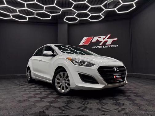 2017 Hyundai Elantra GT Base