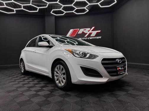 2017 Hyundai Elantra GT Base