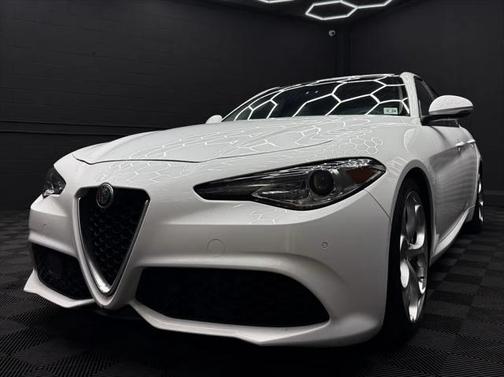 2019 Alfa Romeo Giulia Ti Sport