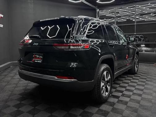 2023 Jeep Grand Cherokee 4xe Base