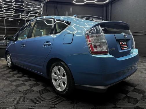 2005 Toyota Prius Base