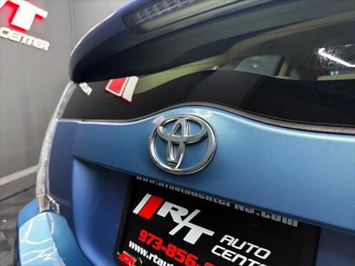 2005 Toyota Prius Base