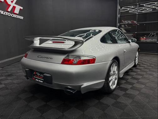 2001 Porsche 911 Carrera