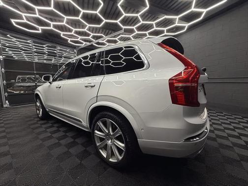 2019 Volvo XC90 T6 Inscription