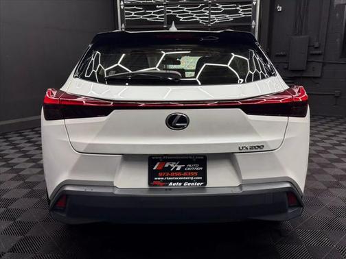 2022 Lexus UX 200 F Sport