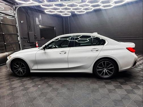 Alpine White 2020 BMW 330 xDrive
