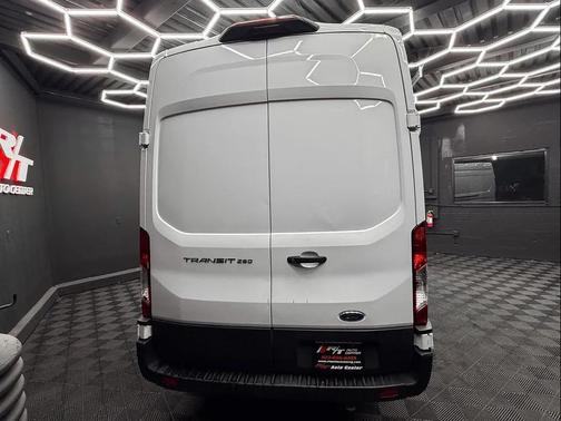Oxford White 2023 Ford Transit-250 Base