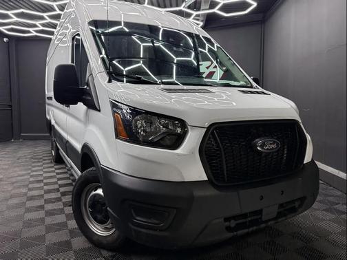 Oxford White 2023 Ford Transit-250 Base