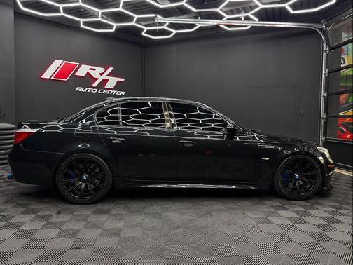 Carbon Black Metallic 2010 BMW M5 Base
