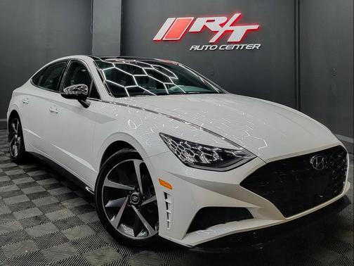 Quartz White 2022 Hyundai SONATA SEL Plus