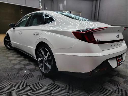 Quartz White 2022 Hyundai SONATA SEL Plus