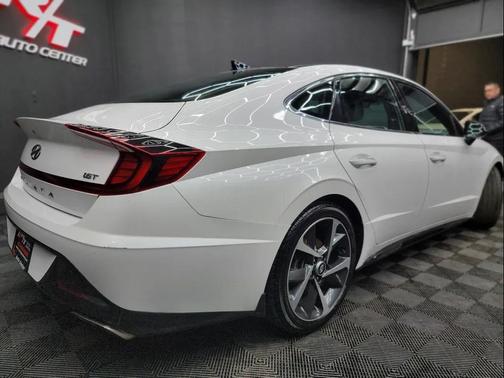 Quartz White 2022 Hyundai SONATA SEL Plus