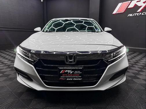 Platinum White Pearl 2019 Honda Accord LX