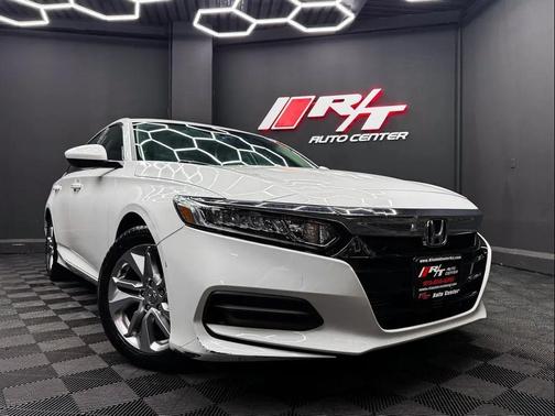 Platinum White Pearl 2019 Honda Accord LX