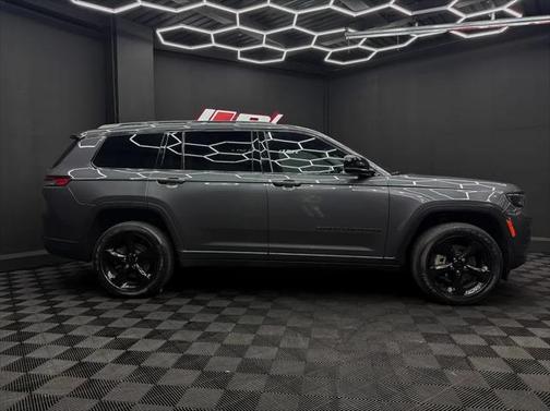 2022 Jeep Grand Cherokee L Altitude