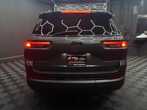 2022 Jeep Grand Cherokee L Altitude