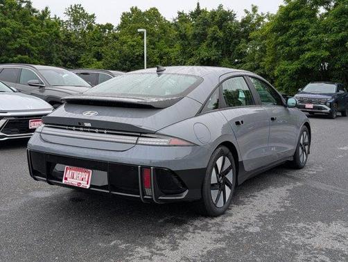 2025 Hyundai IONIQ 6 SE