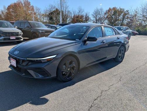 2026 Hyundai ELANTRA HEV SEL Sport