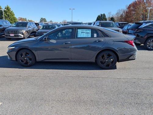 2026 Hyundai ELANTRA HEV SEL Sport