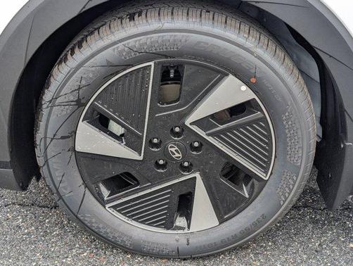 2025 Hyundai IONIQ 5 SE