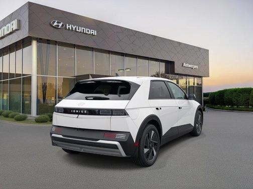 2025 Hyundai IONIQ 5 SE