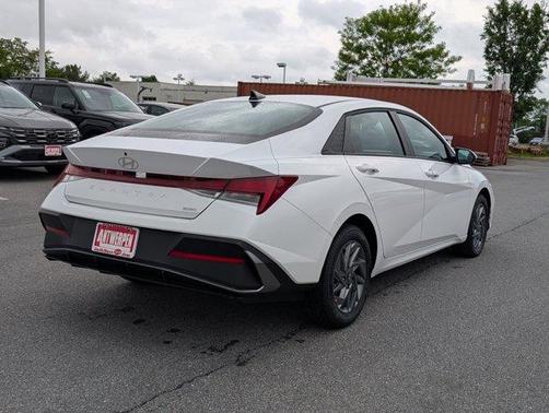 2025 Hyundai ELANTRA HEV Blue