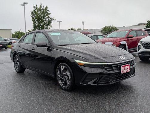 2025 Hyundai ELANTRA HEV SEL Sport