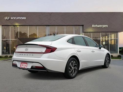 2021 Hyundai SONATA Hybrid Blue