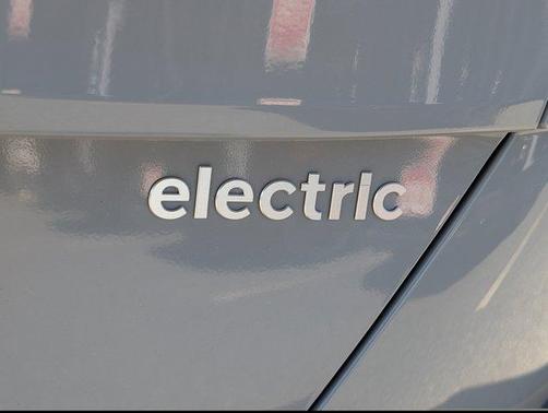 2025 Hyundai KONA EV SEL