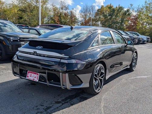 2025 Hyundai IONIQ 6 SEL