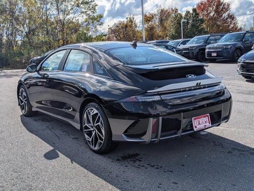 2025 Hyundai IONIQ 6 SEL