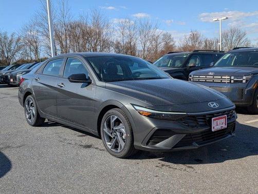 2025 Hyundai ELANTRA SEL Sport