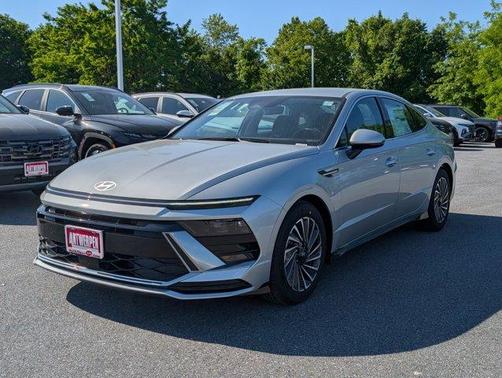 2025 Hyundai SONATA Hybrid SEL