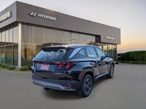 2026 Hyundai TUCSON Hybrid Blue SE