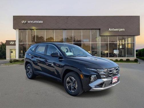 2026 Hyundai TUCSON Hybrid Blue SE