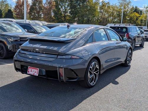 2025 Hyundai IONIQ 6 SEL