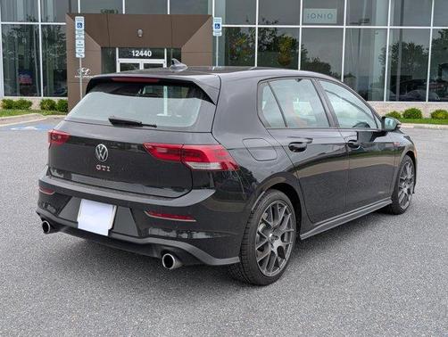 2022 Volkswagen Golf GTI 2.0T Autobahn